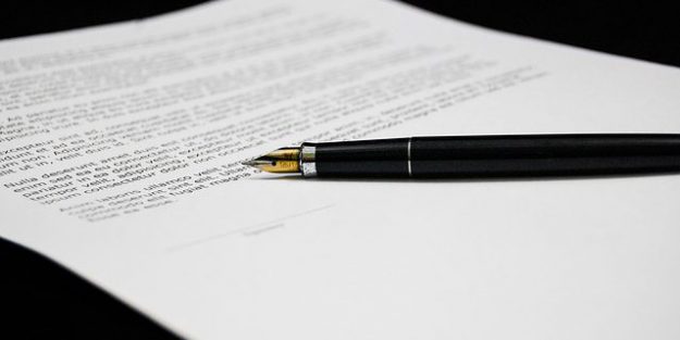 Documents-Business-Document-Sign-Paper-Agreement-428331-640×320
